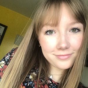 Meet your Posher, Emma